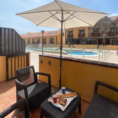 Bedroom Medanomar 1 Homestay *