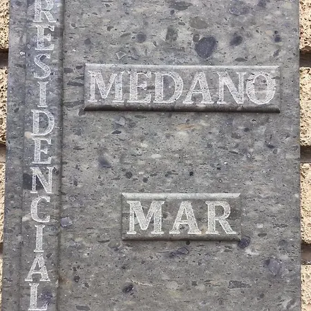 Bedroom Medanomar 1 Homestay *