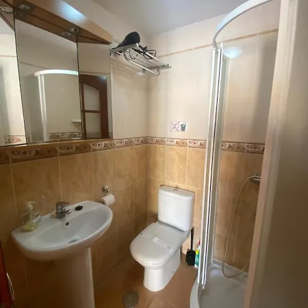 Homestay Bedroom Medanomar 1