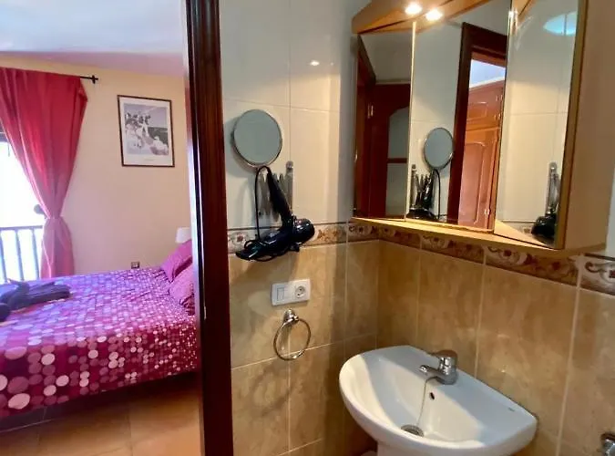 Проживание в семье Bedroom Medanomar 1 Эль-Медано