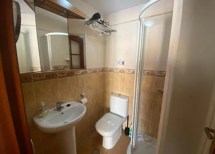 Проживание в семье Bedroom Medanomar 1